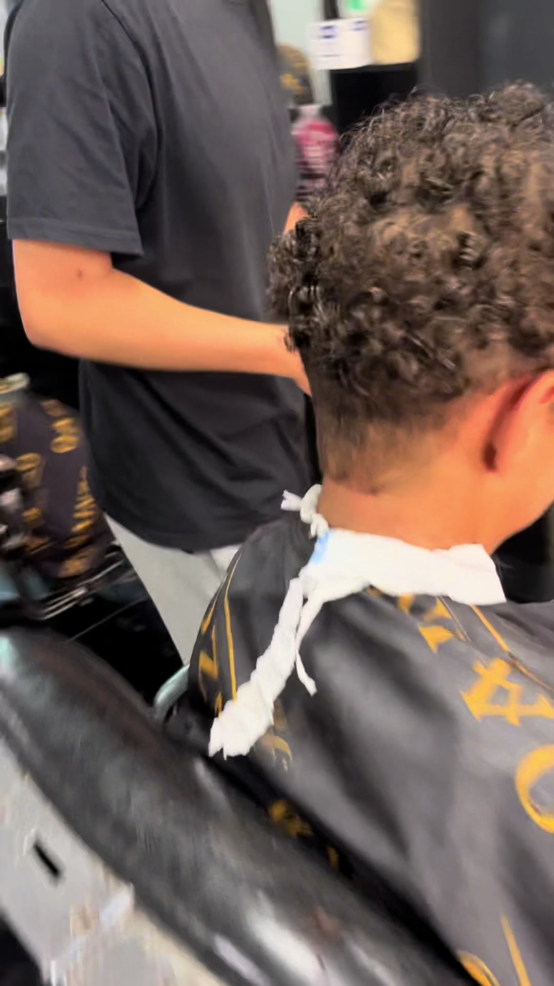 @Mzuri_Sana barber