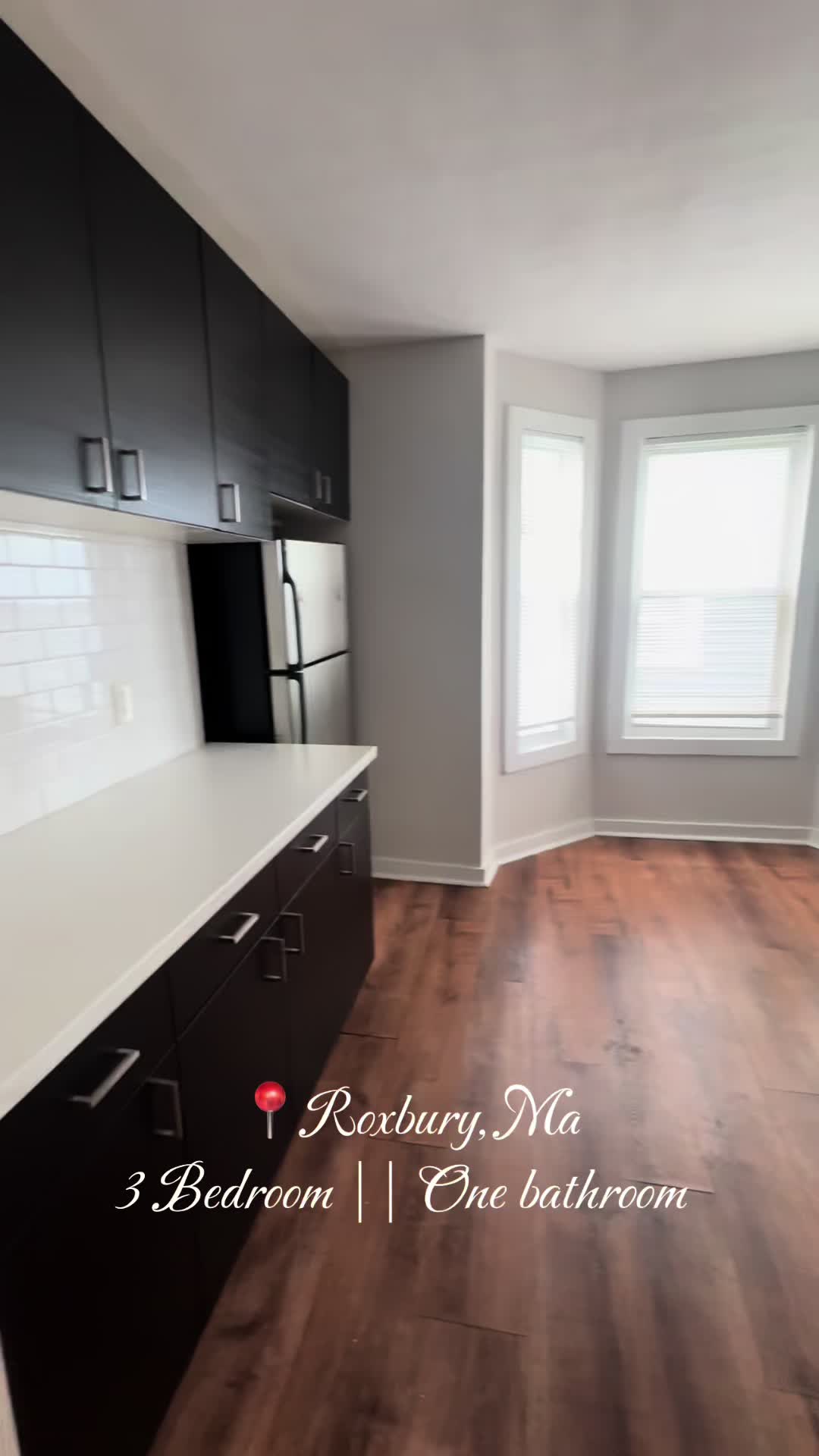 @AbbySaltmarsh||RealEstateAgent