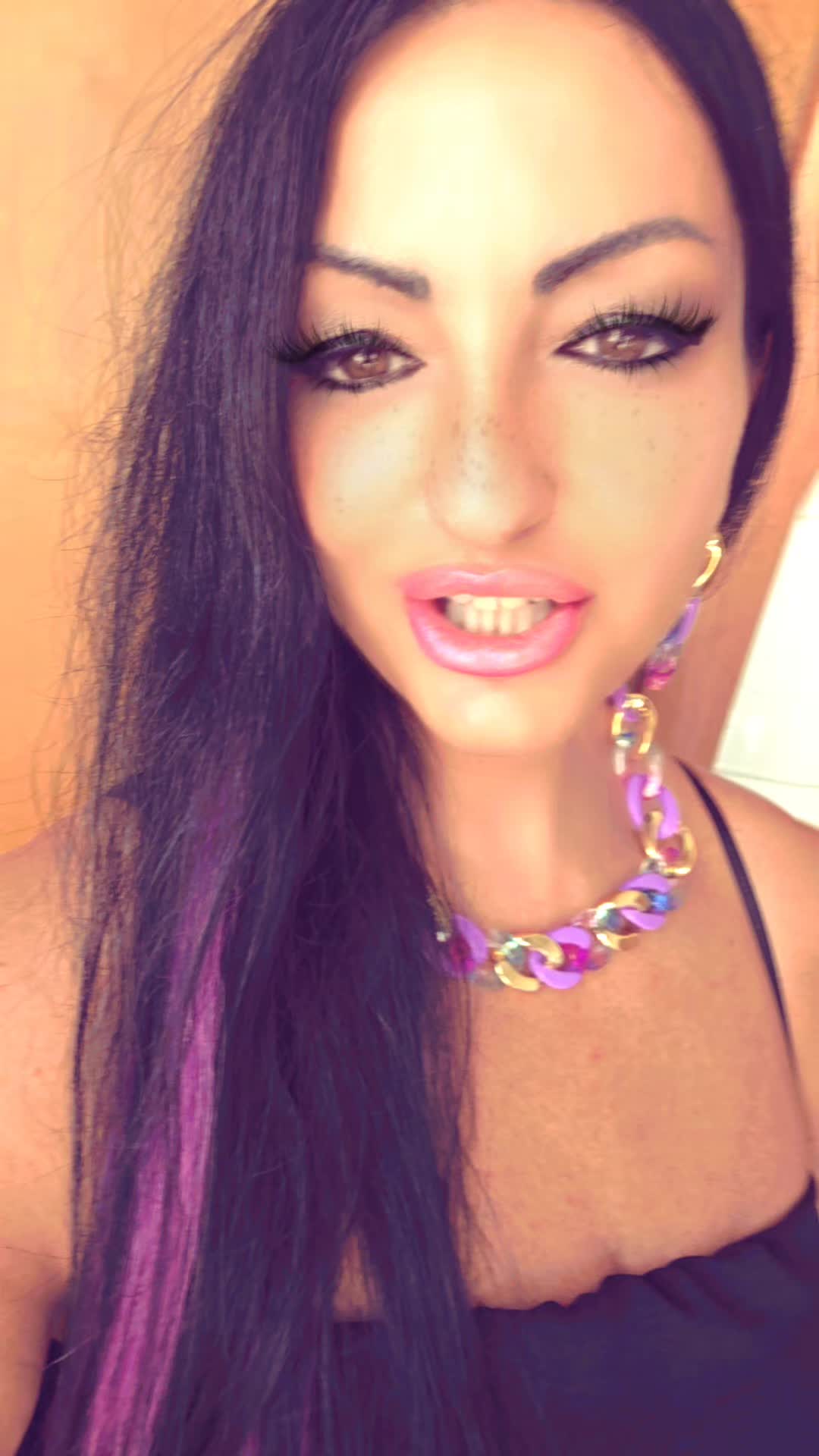 @Mary Scial&oacute;