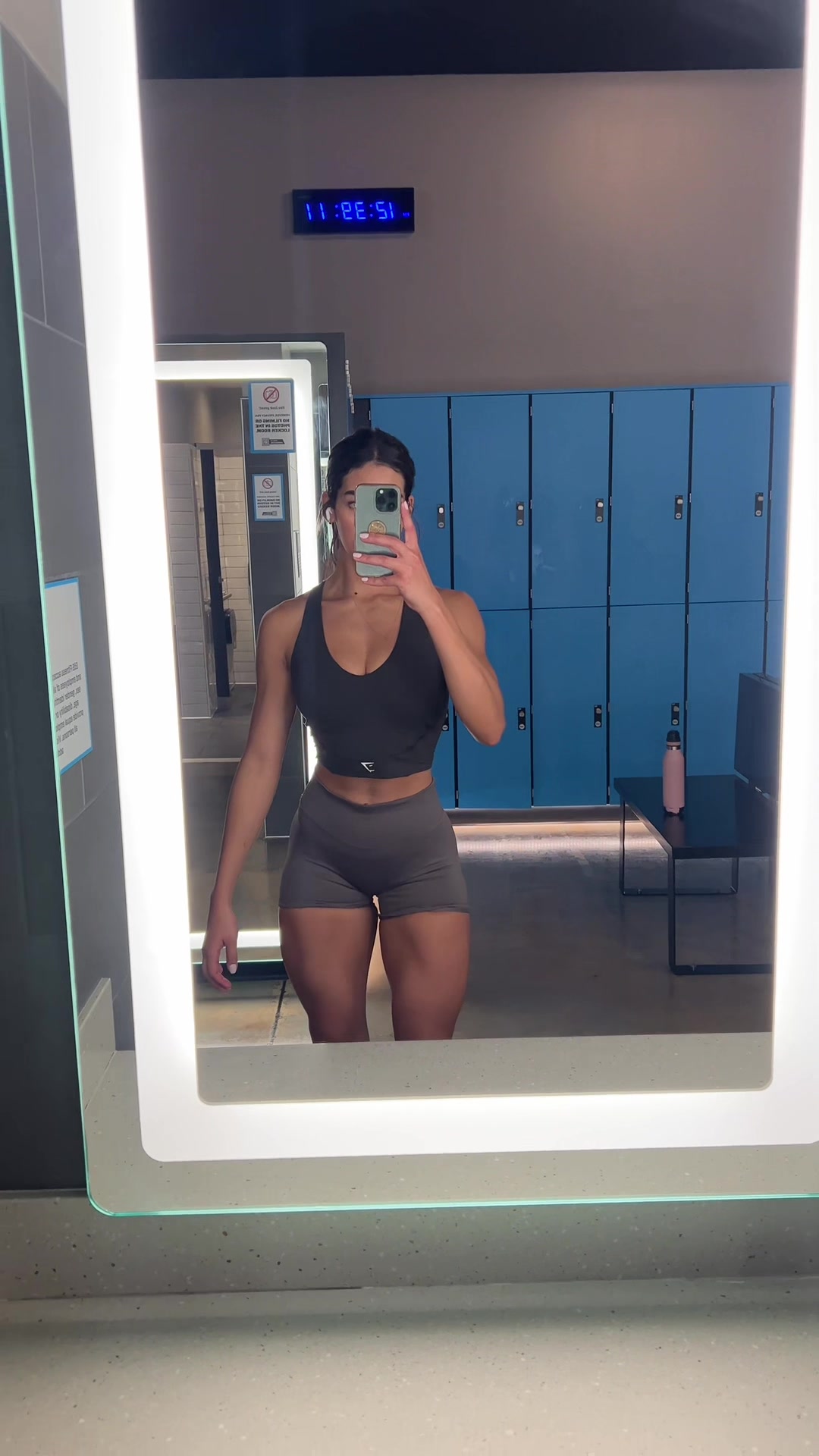 @zeynah🪽