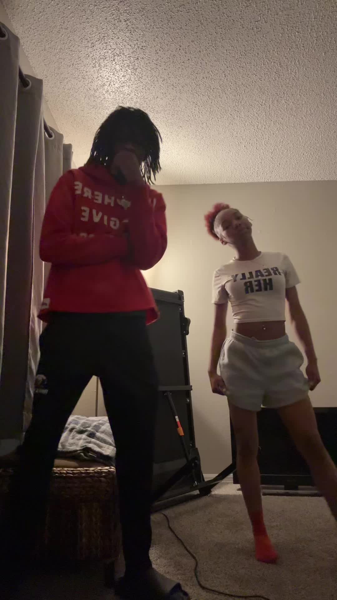 @IsdatDJ