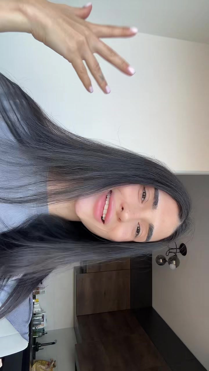 @Vera