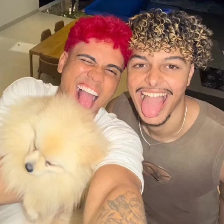 @- Vih Abreu || eles segue ❤️💛