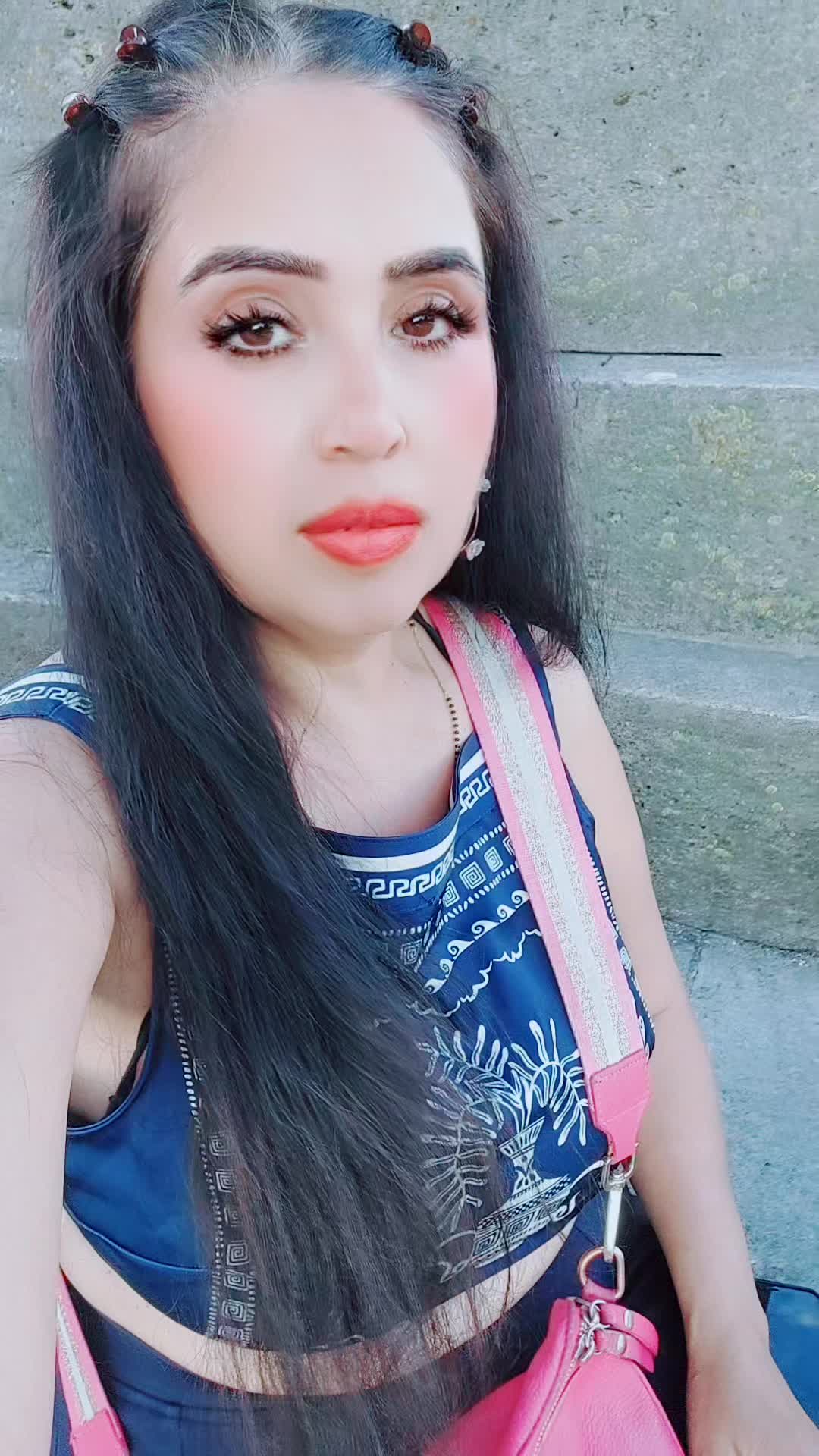 @Chandni🇩🇪New
