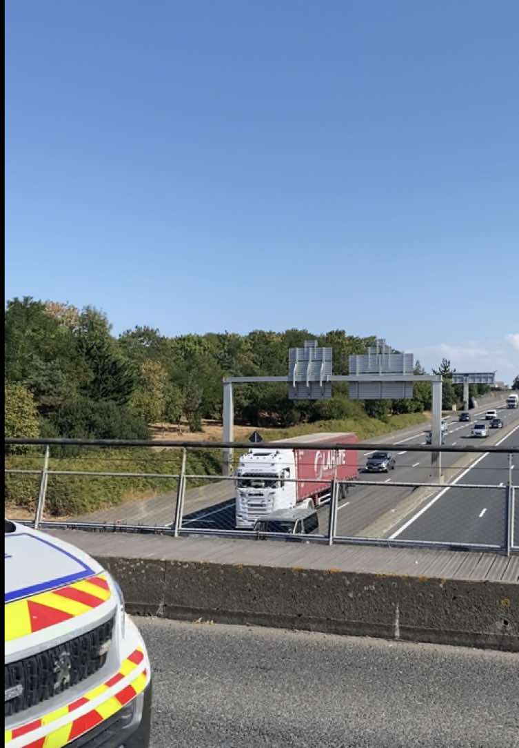 @LEOPNSX_TRUCKSPOTING🇫🇷🚨