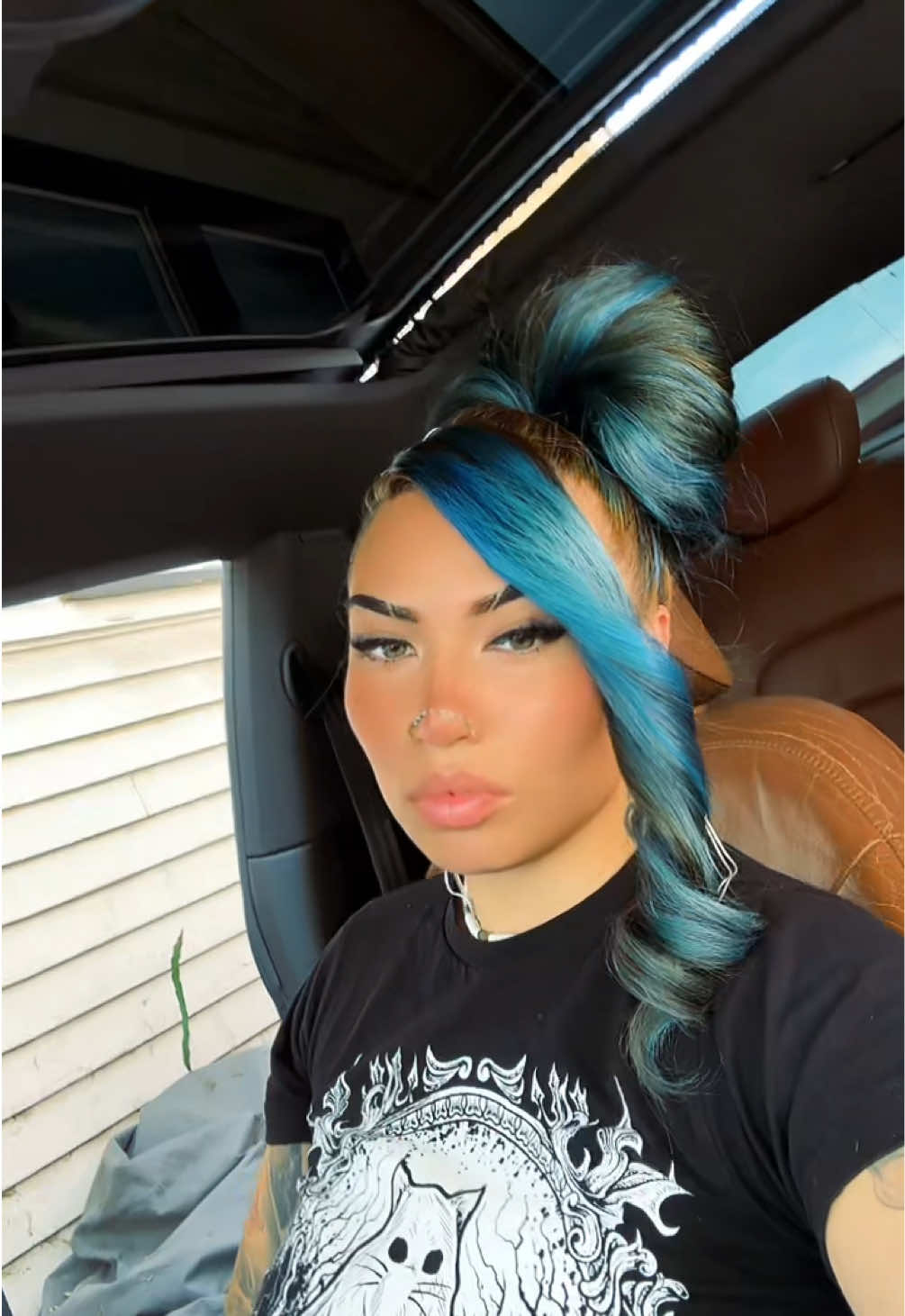 @Kitty ✨🪭
