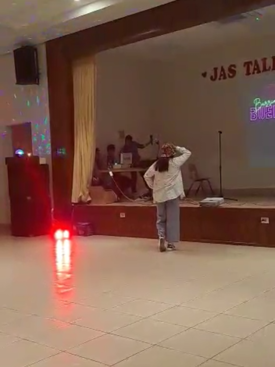 @Laura Pineda