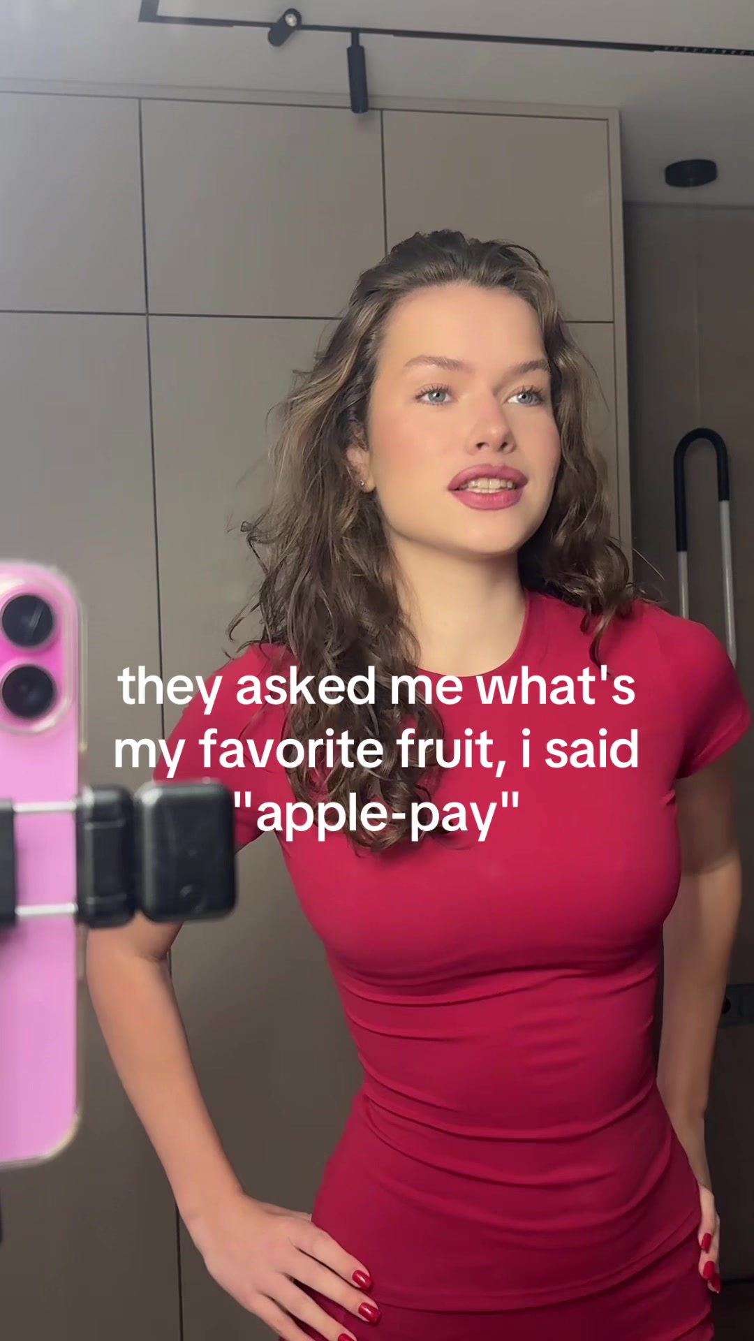 @алина марковка