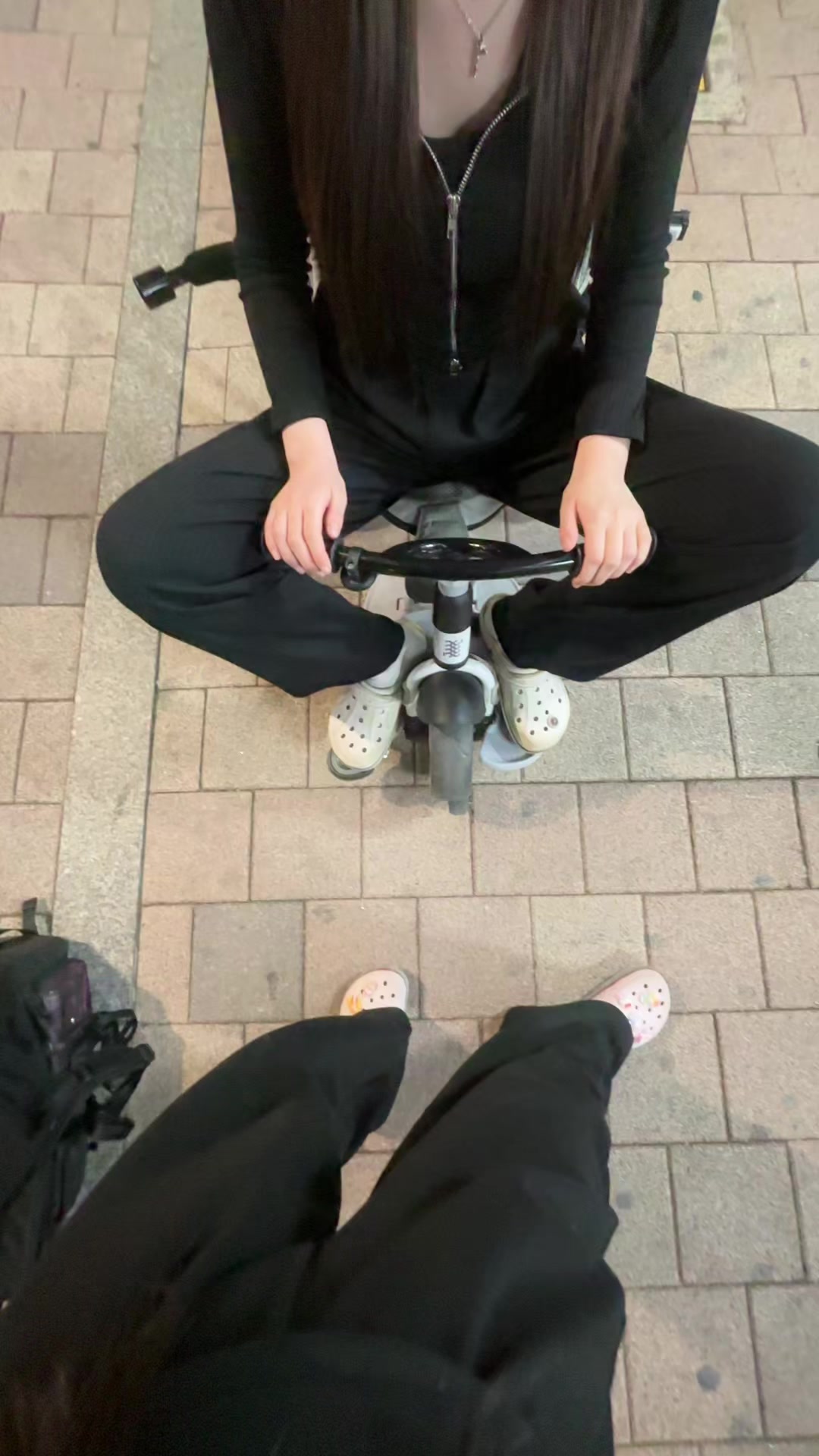 @지유