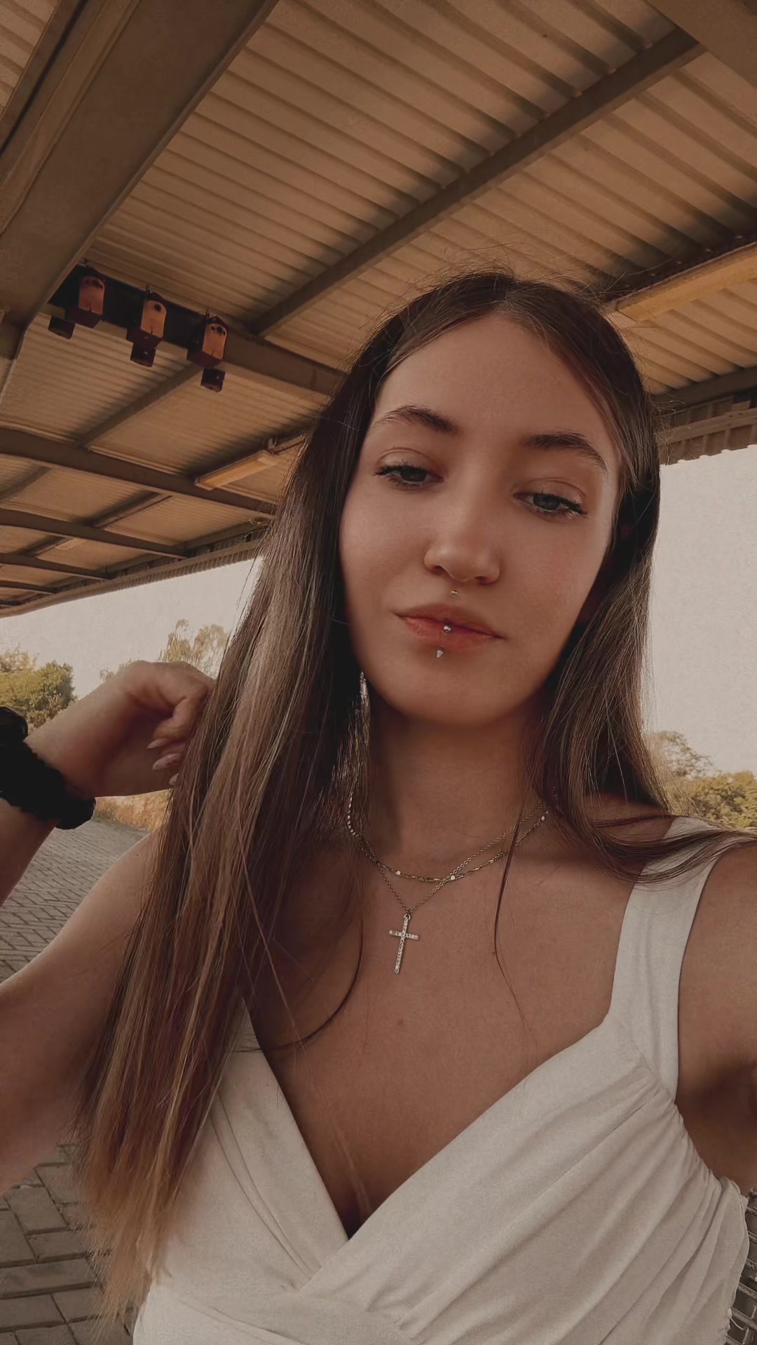 @️