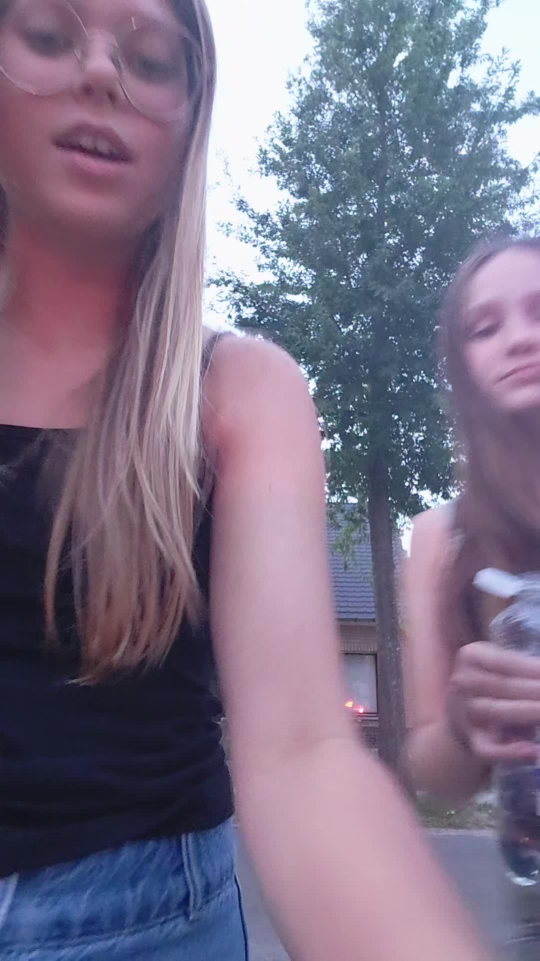 @marlonendebbyenamyvan