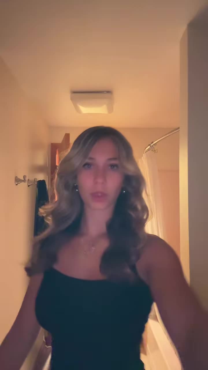 @Ava