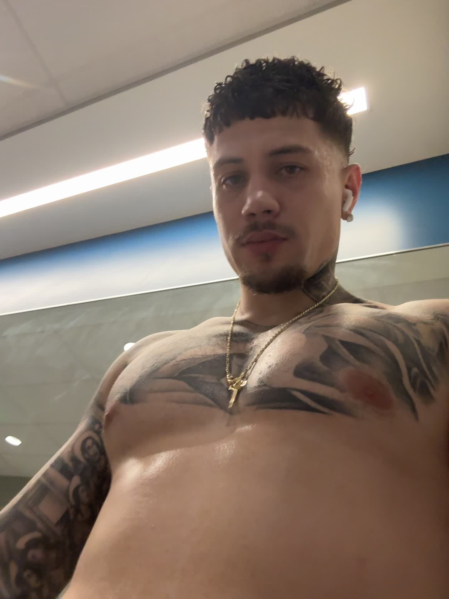@guerö