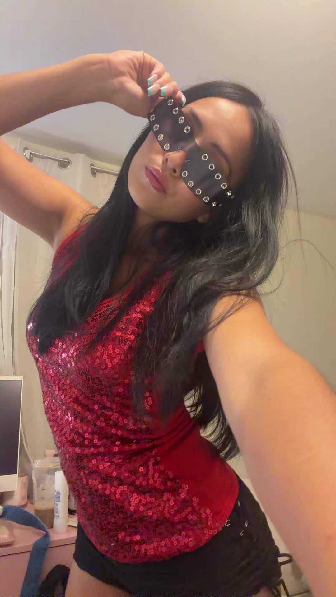 @alondra_sandovall