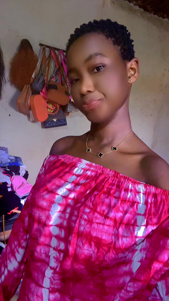 @L❤️ princesse 👑 du roi 🤴
