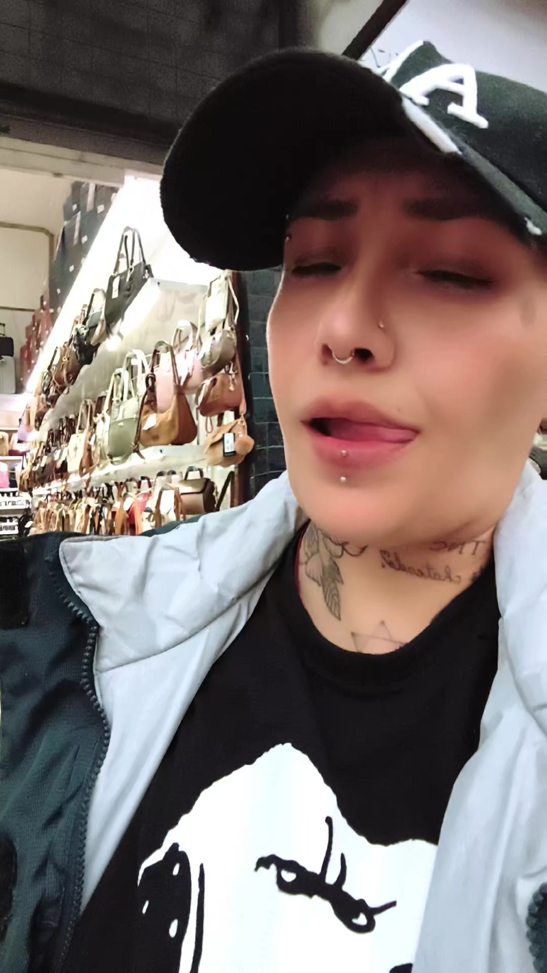 @𝔾𝕠𝕠𝕕-𝔾𝕚𝕣𝕝 🖤🏳️&zwj;🌈
