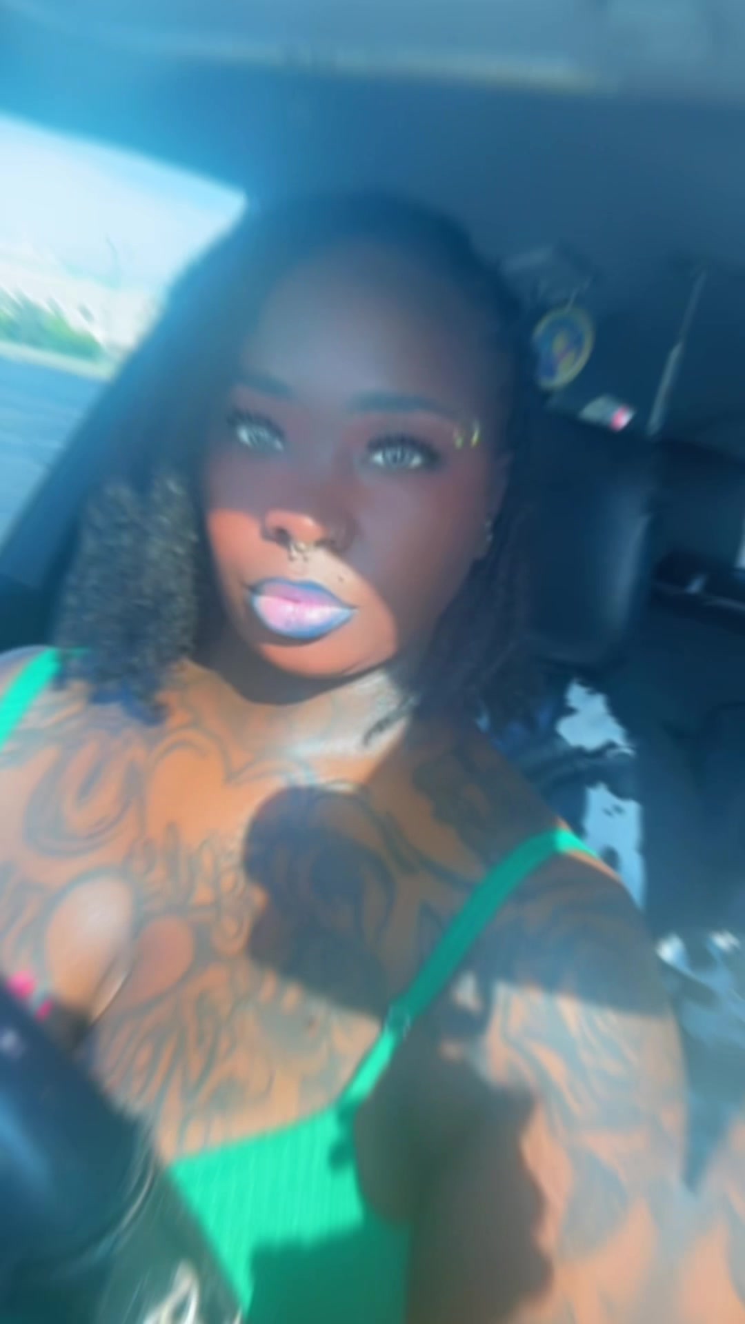 @Queen-Deeva-StraightPressure