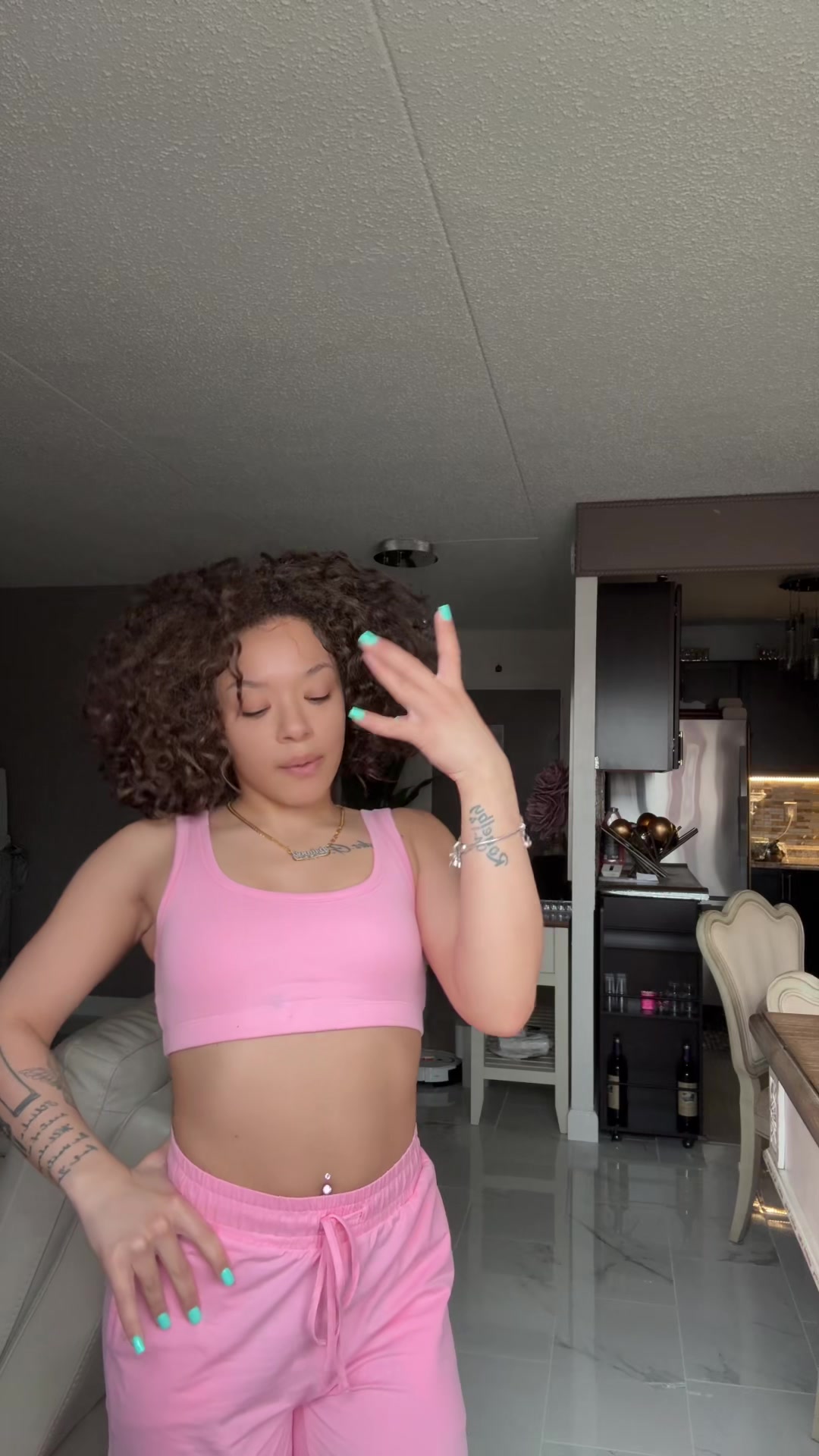 @Dee