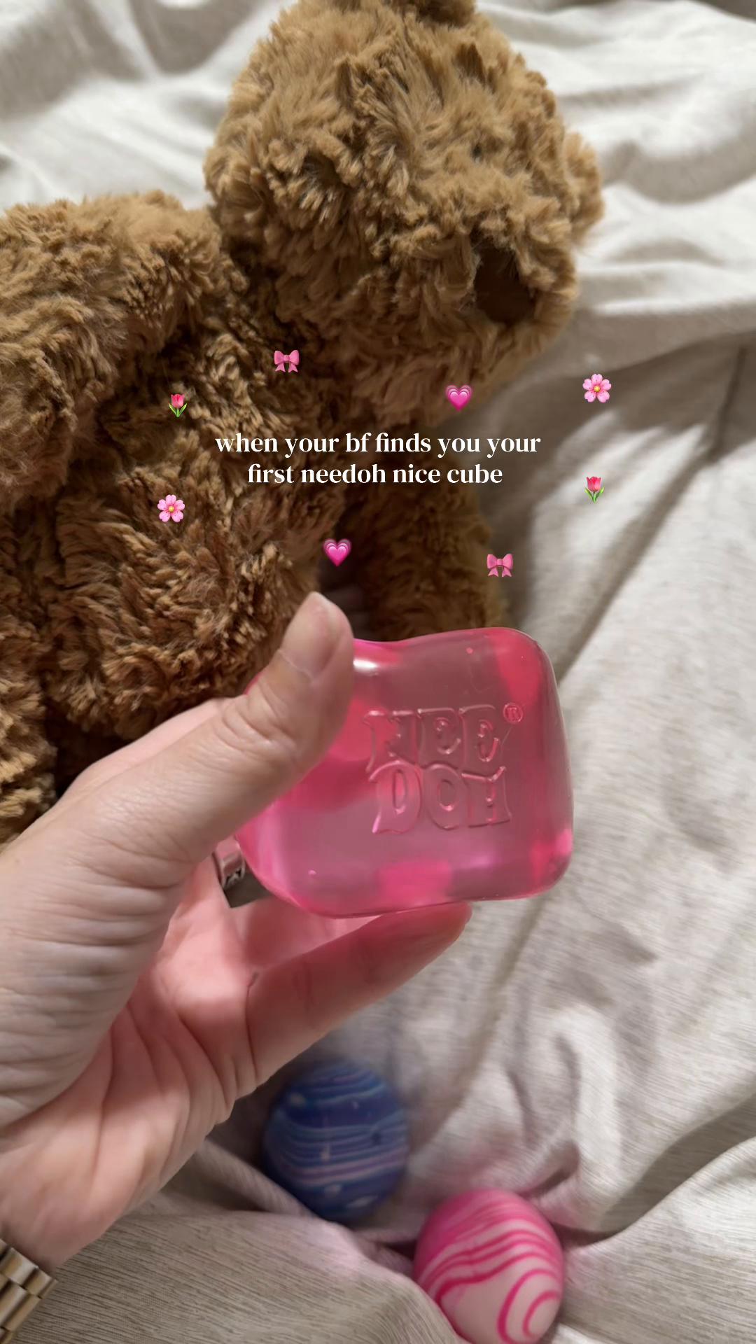 @April Aida