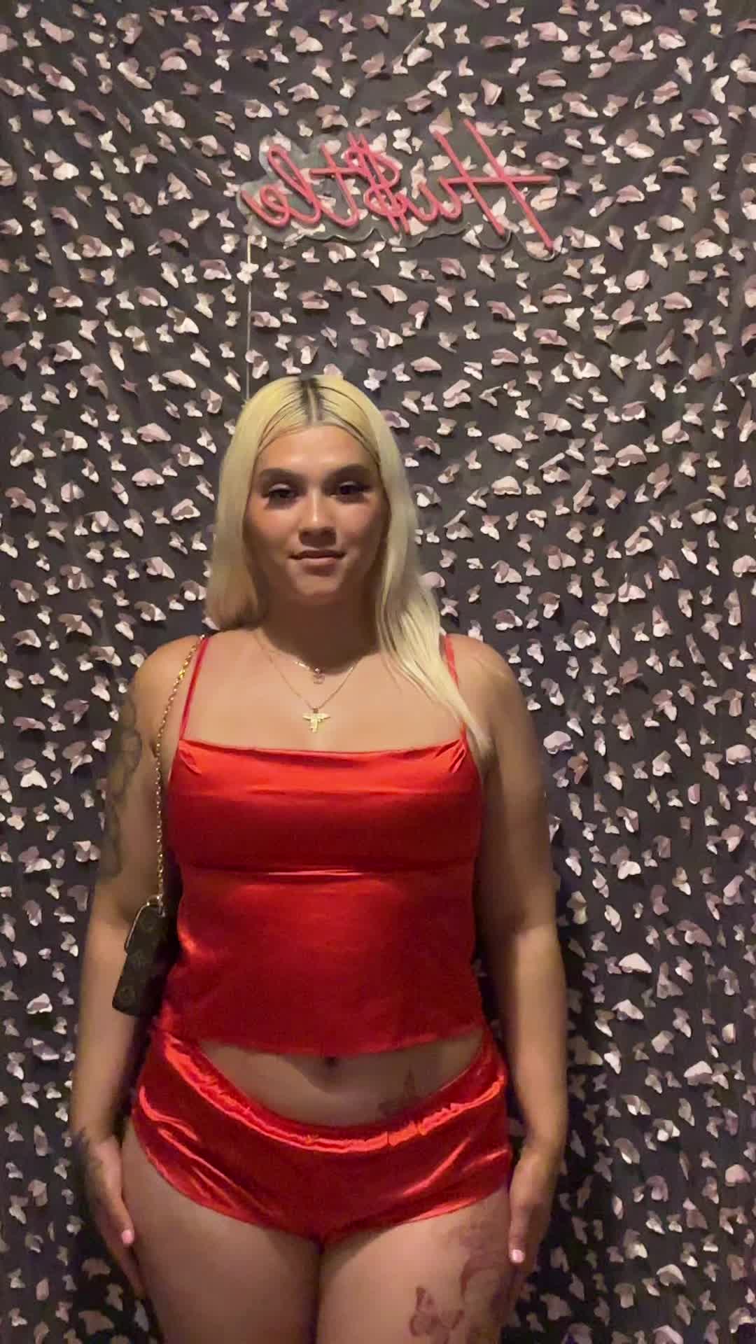 @Beautiful Mikayla