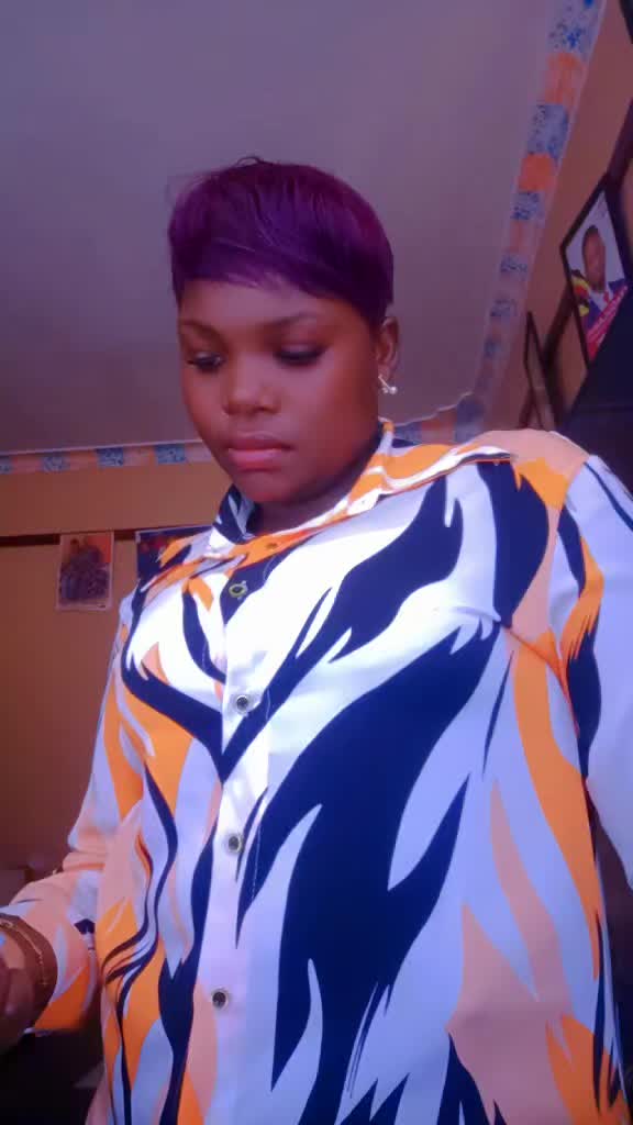 @sharonahjnz