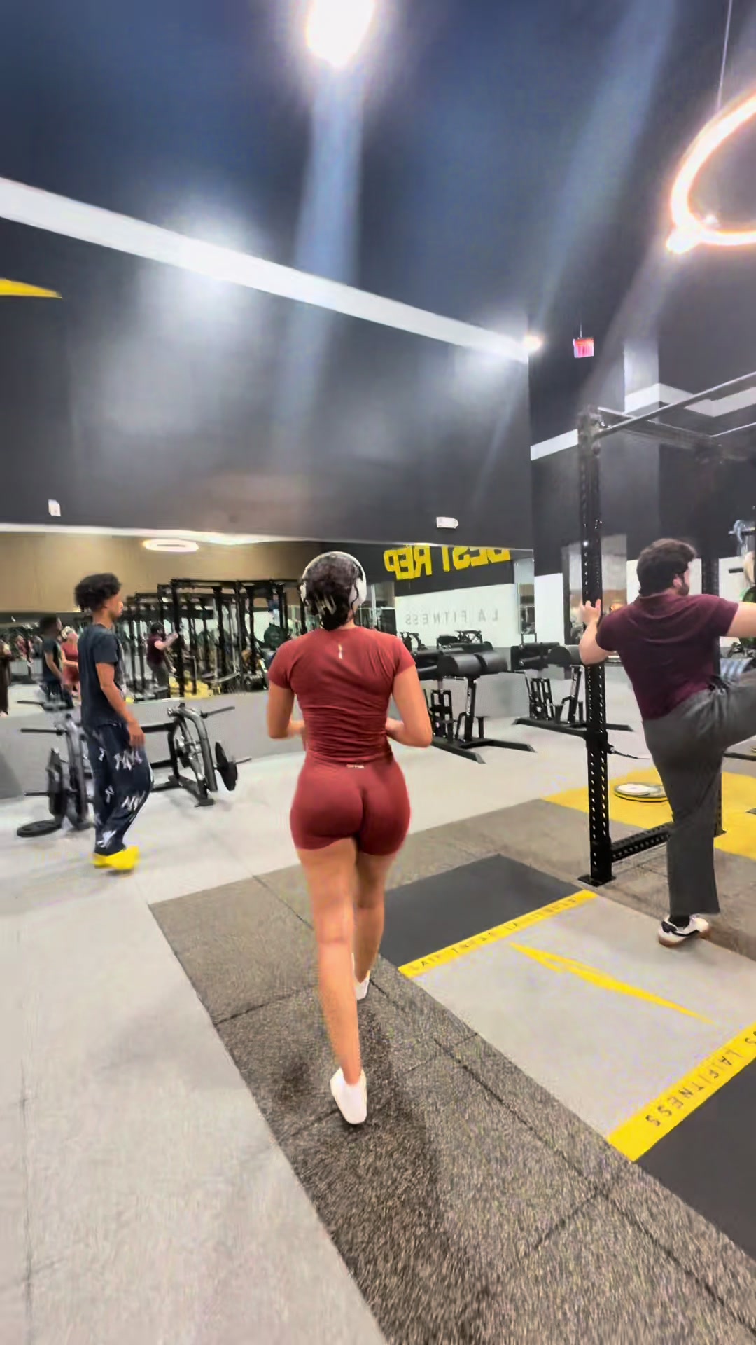 @Sballa_