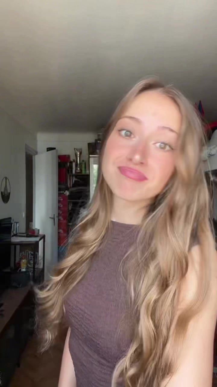 @𝐓 𝐇 𝐀 𝐈 𝐒