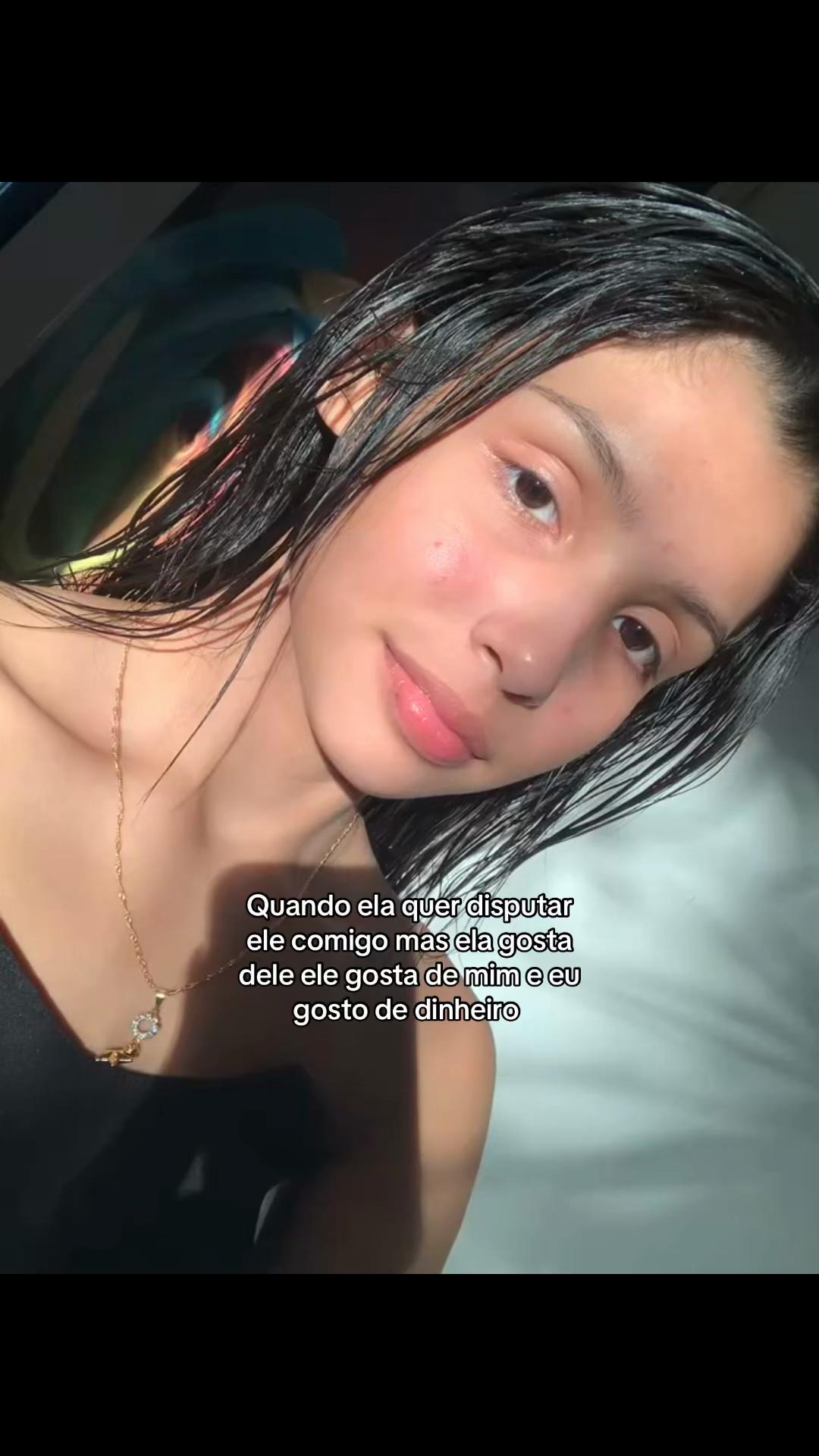 @karolyny