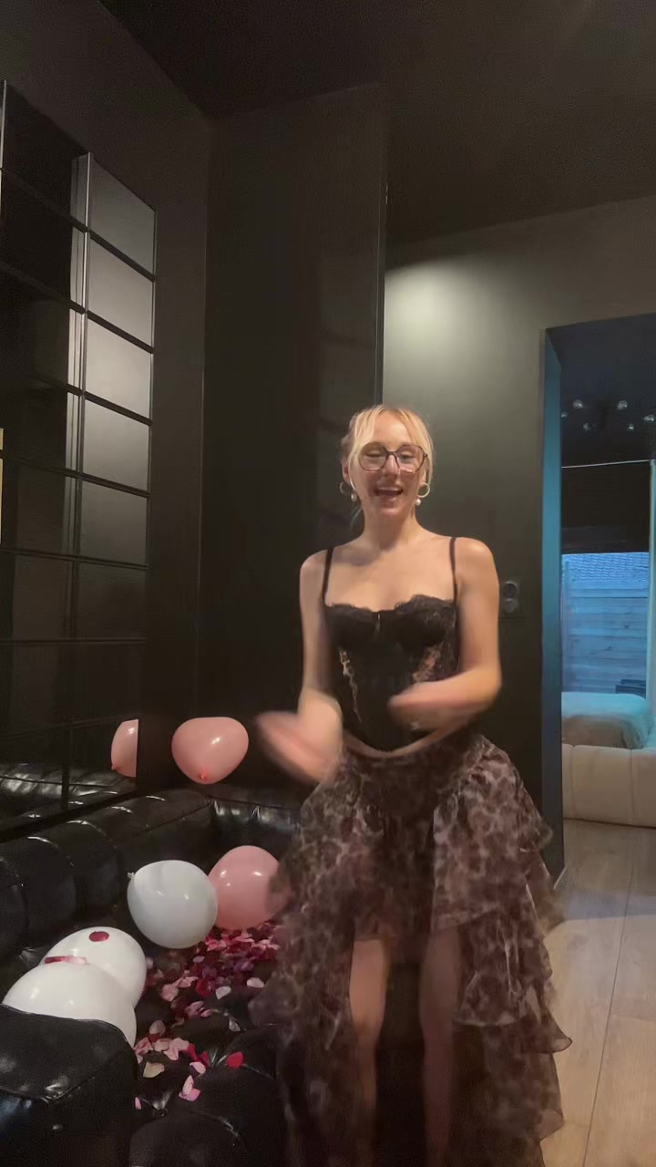 @emaelie
