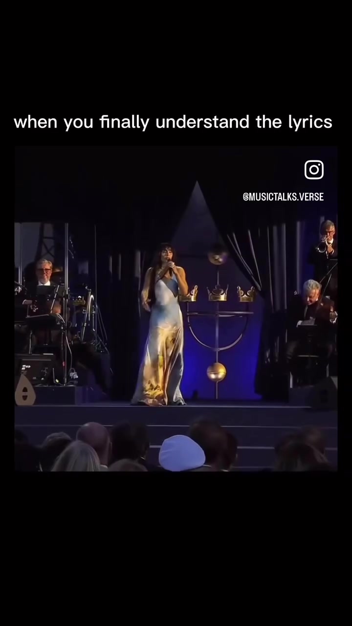 @QUEEN👑