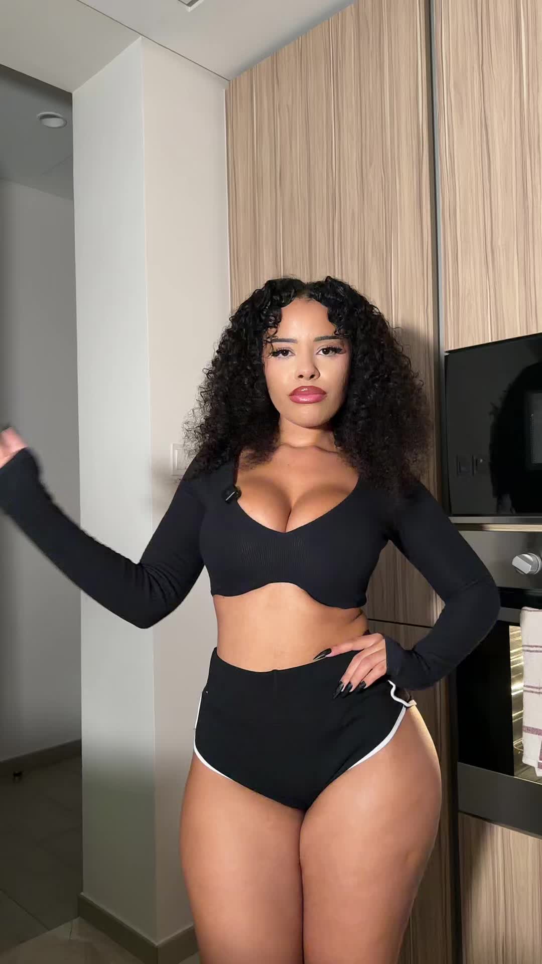 @angela