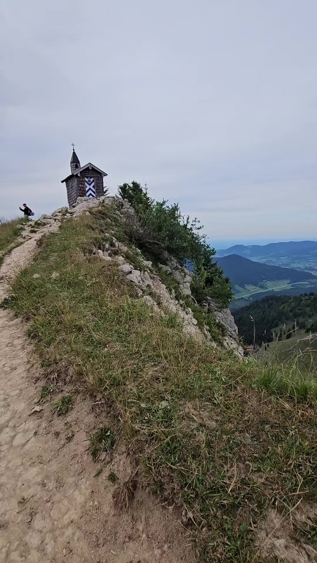 @K E R S T I N 🥾🌤⛰️🍀💯😘💃