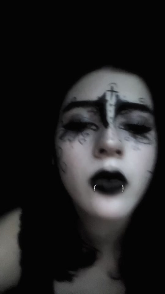 @𖤐☣︎☬𝔠𝔯𝔦𝔪𝔰𝔬𝔫☬☣︎𖤐