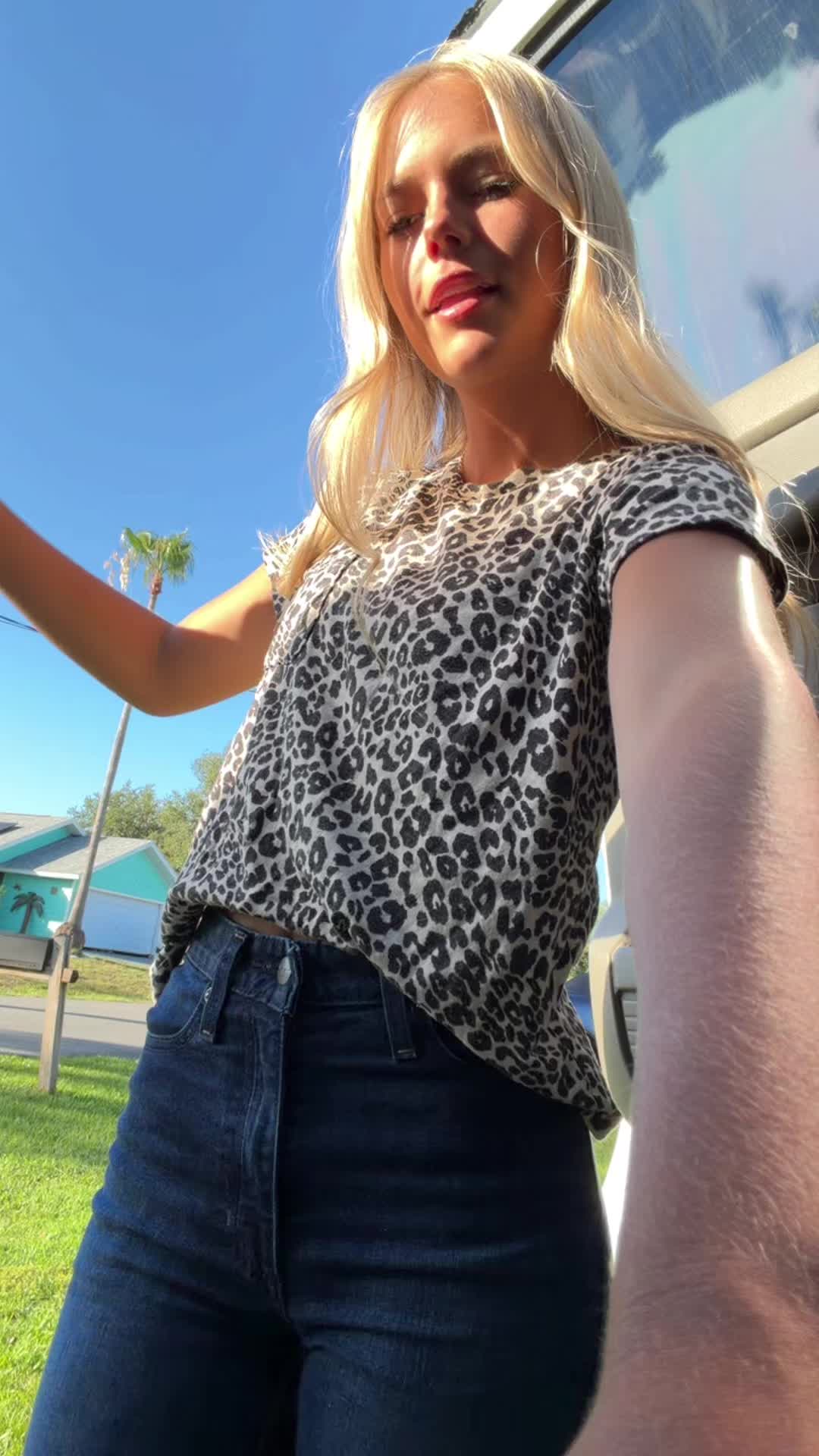 @Ellievanderbaan