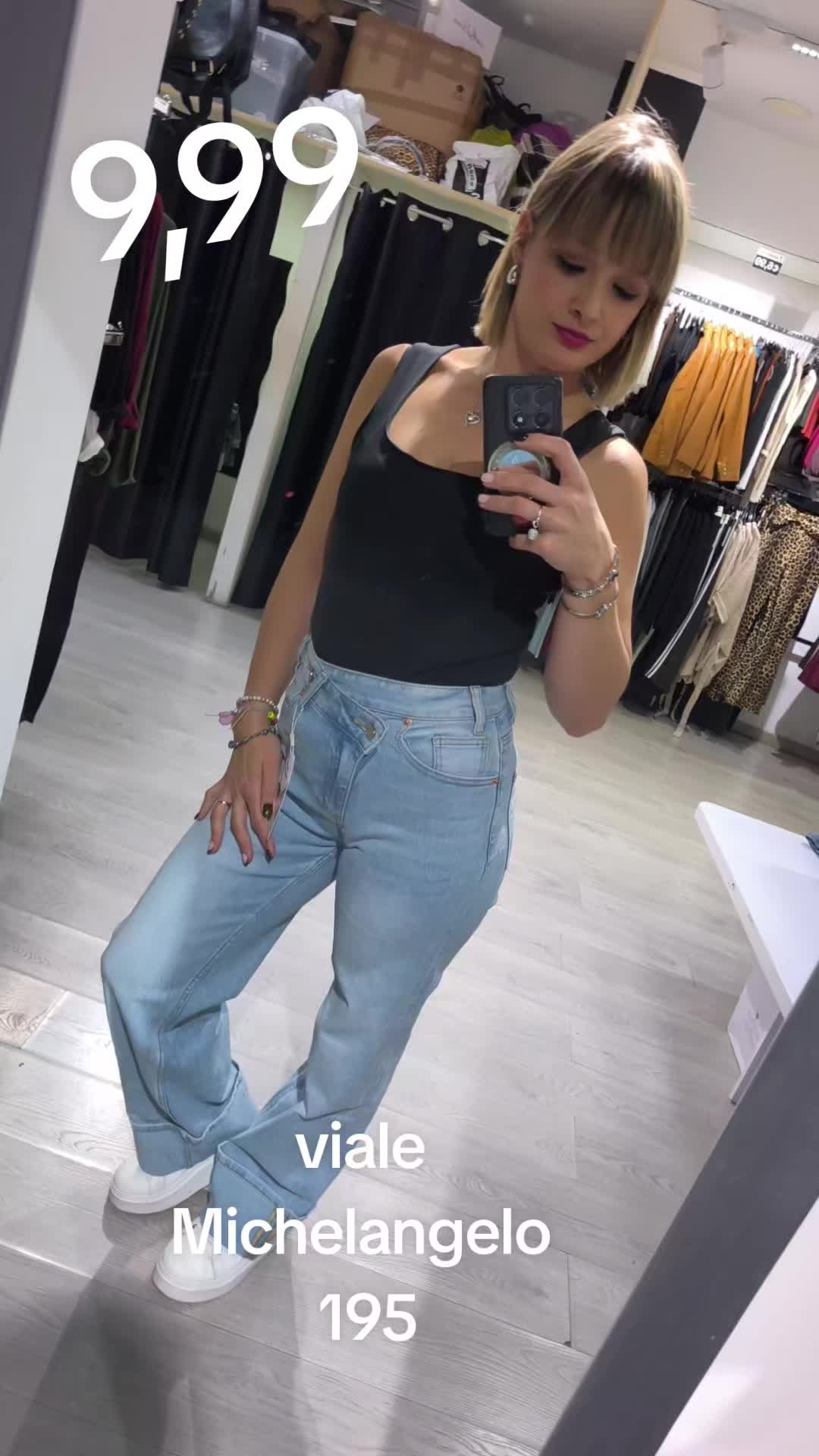 @sevenstorevialemichelangelo195