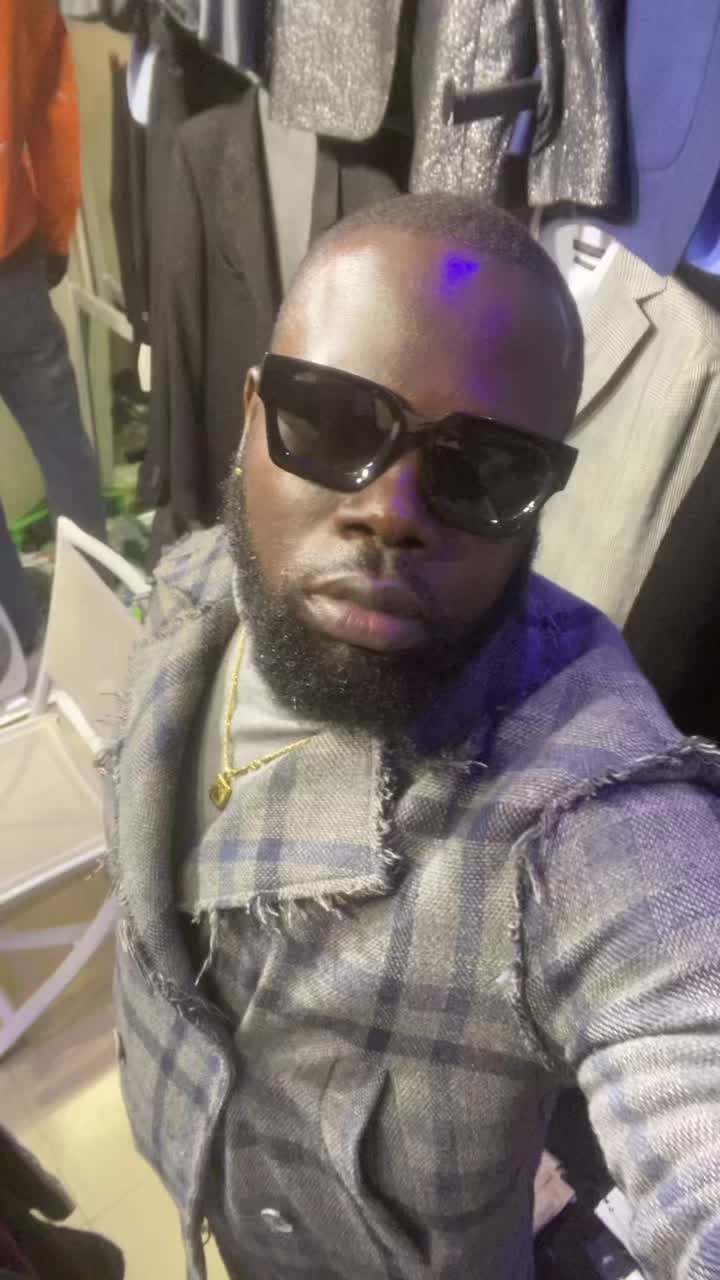 @Khadim thiam Bellavitafashion