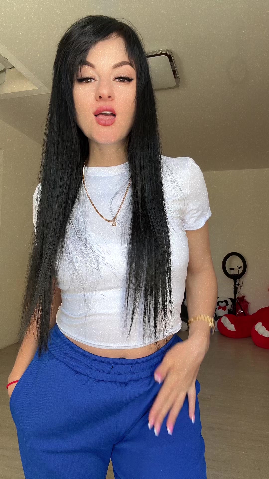 @👑KARAMELKA👑🍬