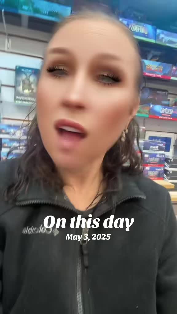 @_Angela_Lynn