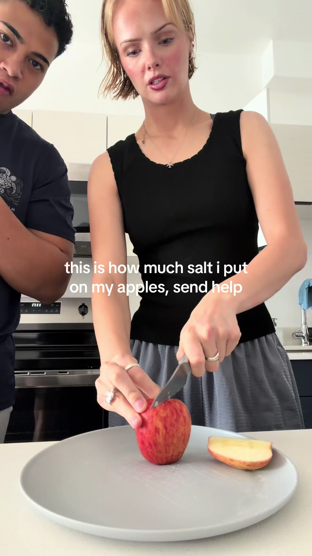 @rachelleahtia