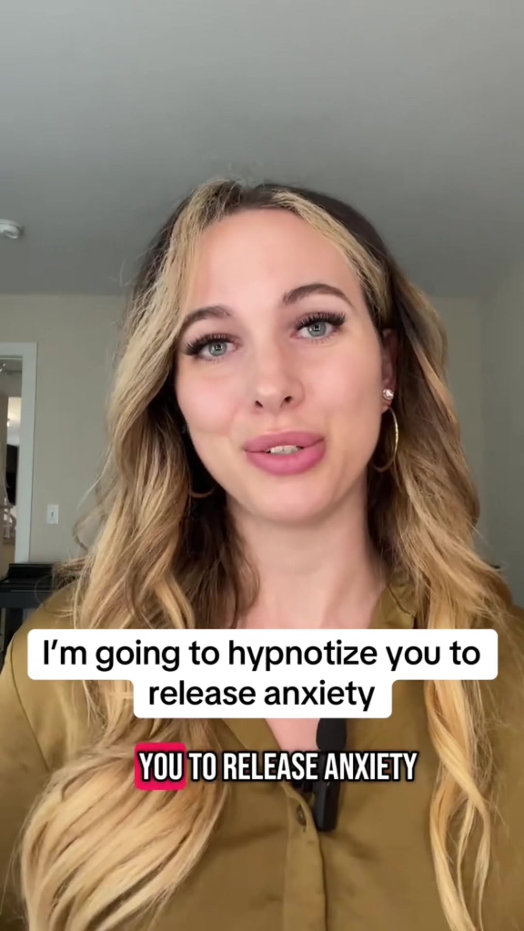 @Hypnotist | Julia Hankins