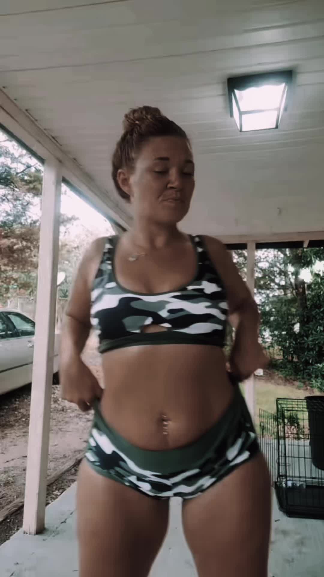 @YesitsmeAmber