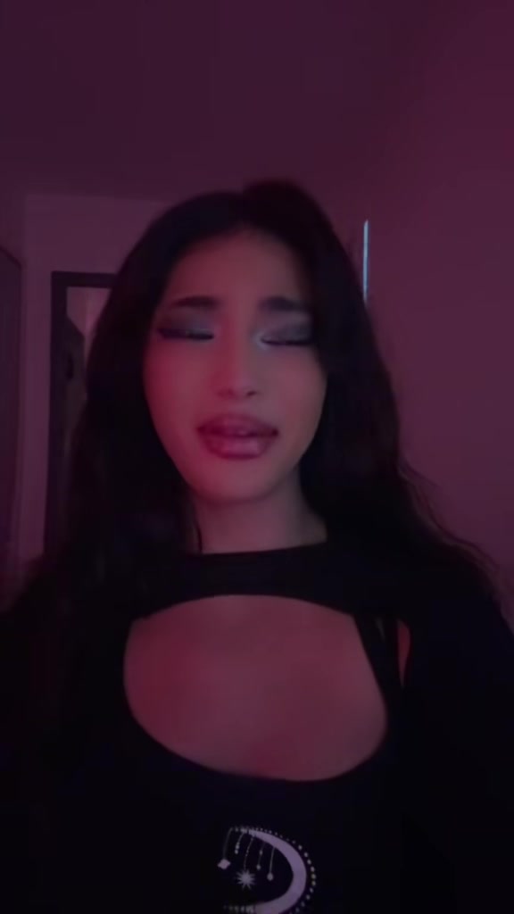 @F L O R A