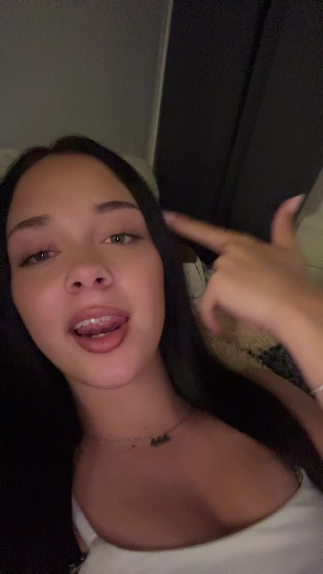 @Larissa isala🪽