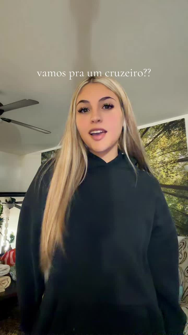 @Poli