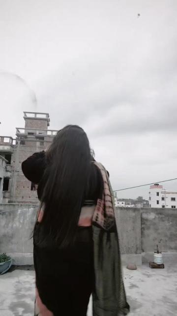 @Noushin Megha