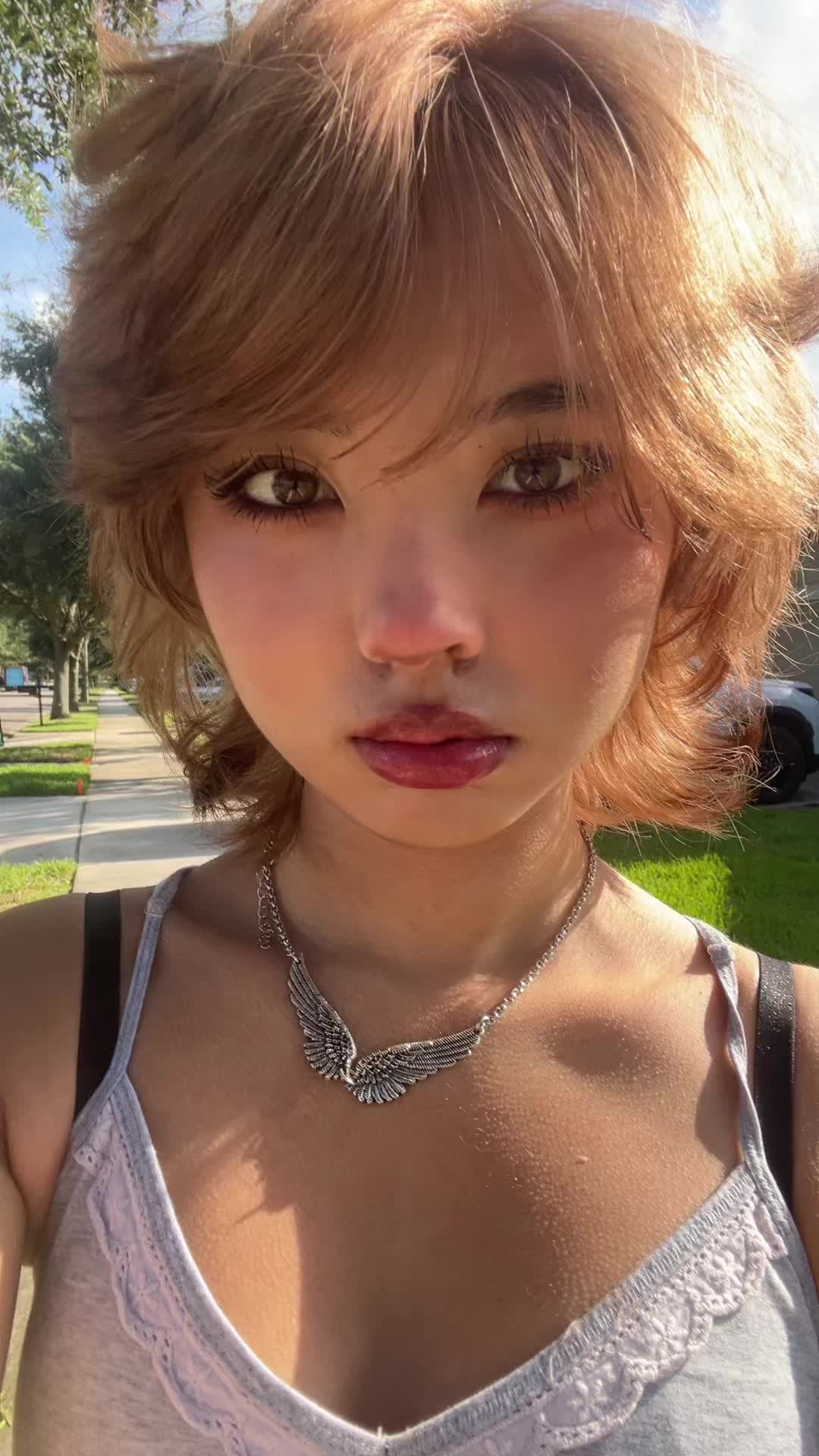 @twitch.tv/chickenlover_76