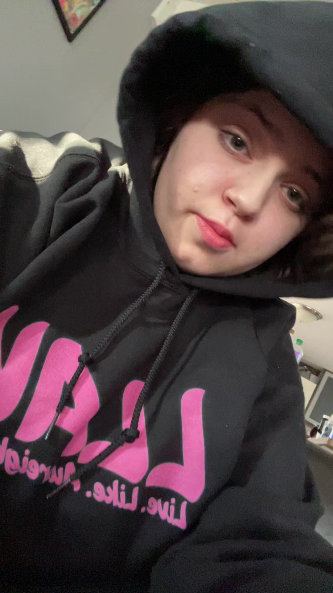 @Ella_and_nobody1