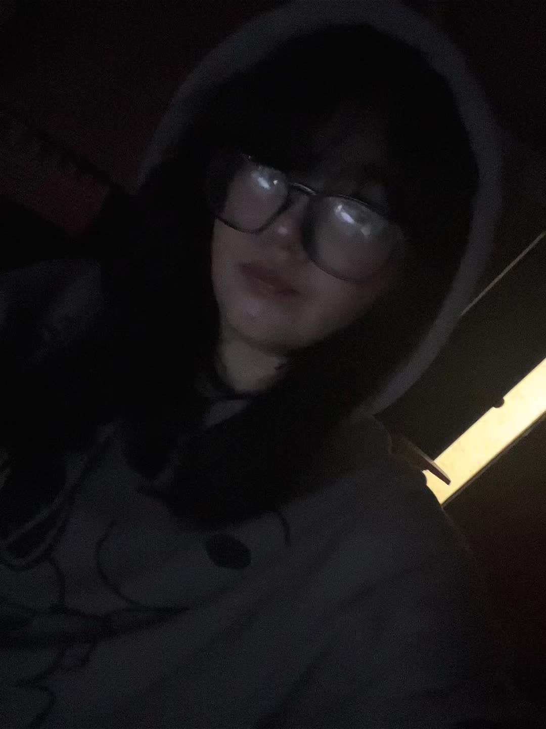 @‧˚🎧&sdot;𝓃𝑒𝓋𝓋𝒾𝑒 𝜗𝜚 ‧₊
