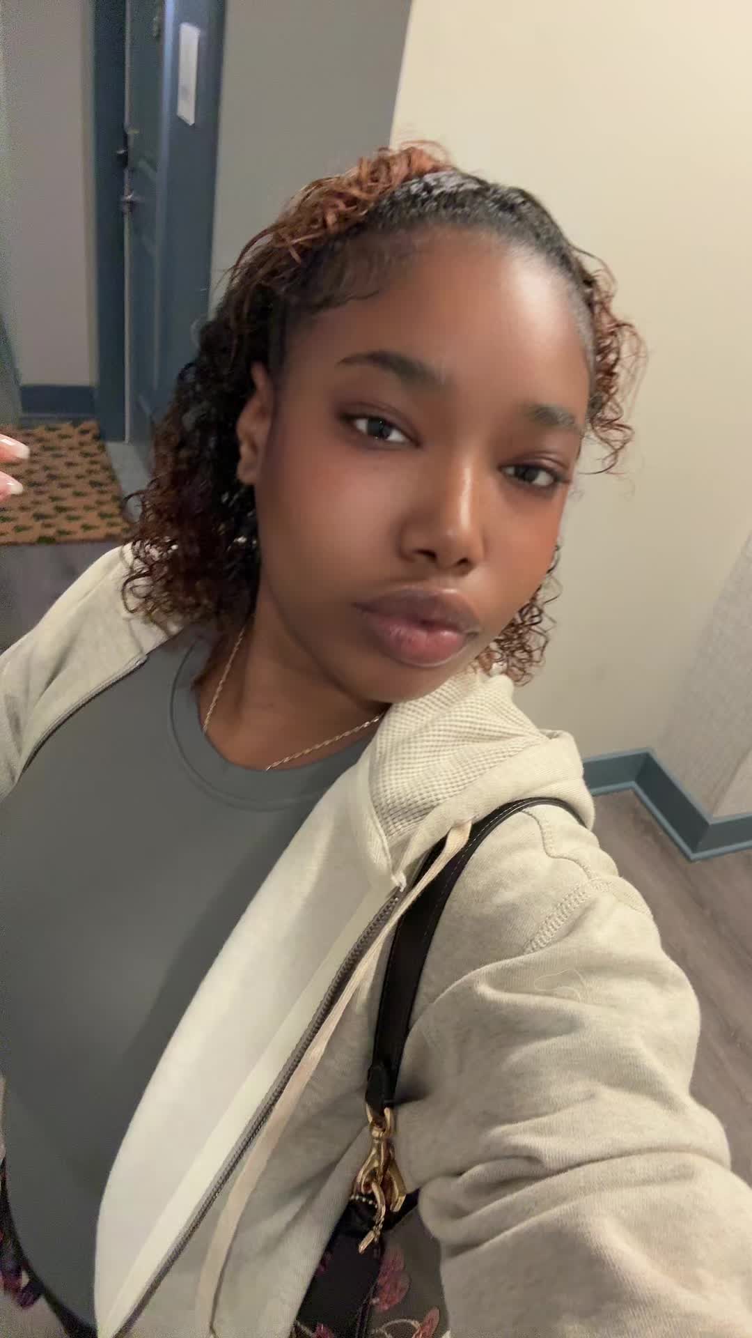 @twinvuzis