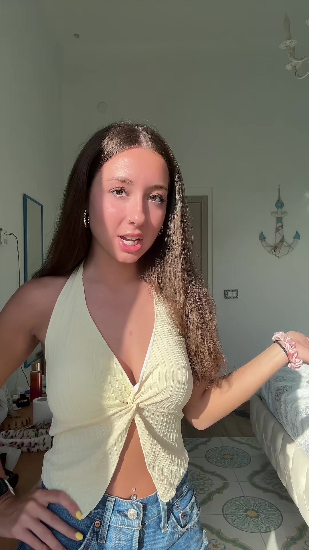 @weirdgirIhotbod